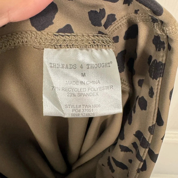 Threads 4 Thought Leopard Print Activewear Leggings High Rise Size Medium - Picture 8 of 8